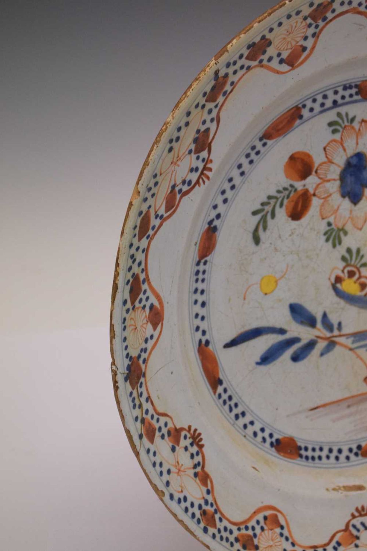 18th Century English Delftware dish - Image 5 of 11