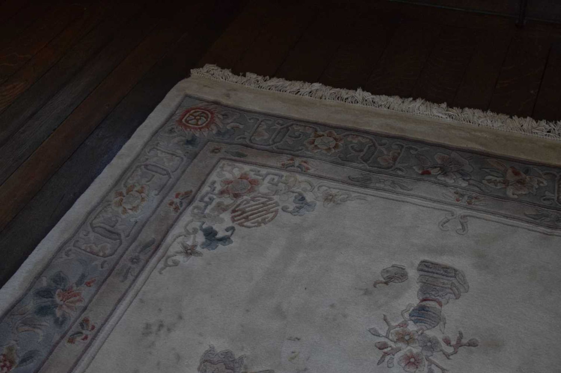 Chinese cream wool rug - Image 2 of 8