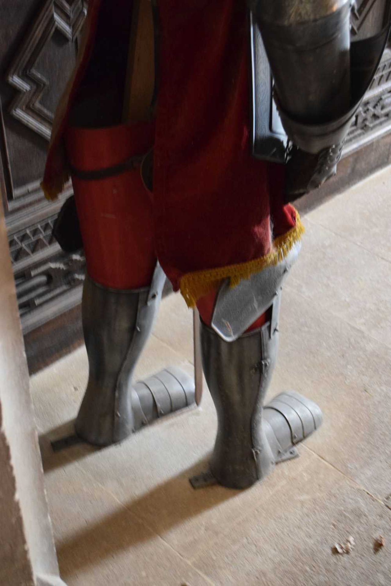 Replica Spanish suit of armour - Image 11 of 13