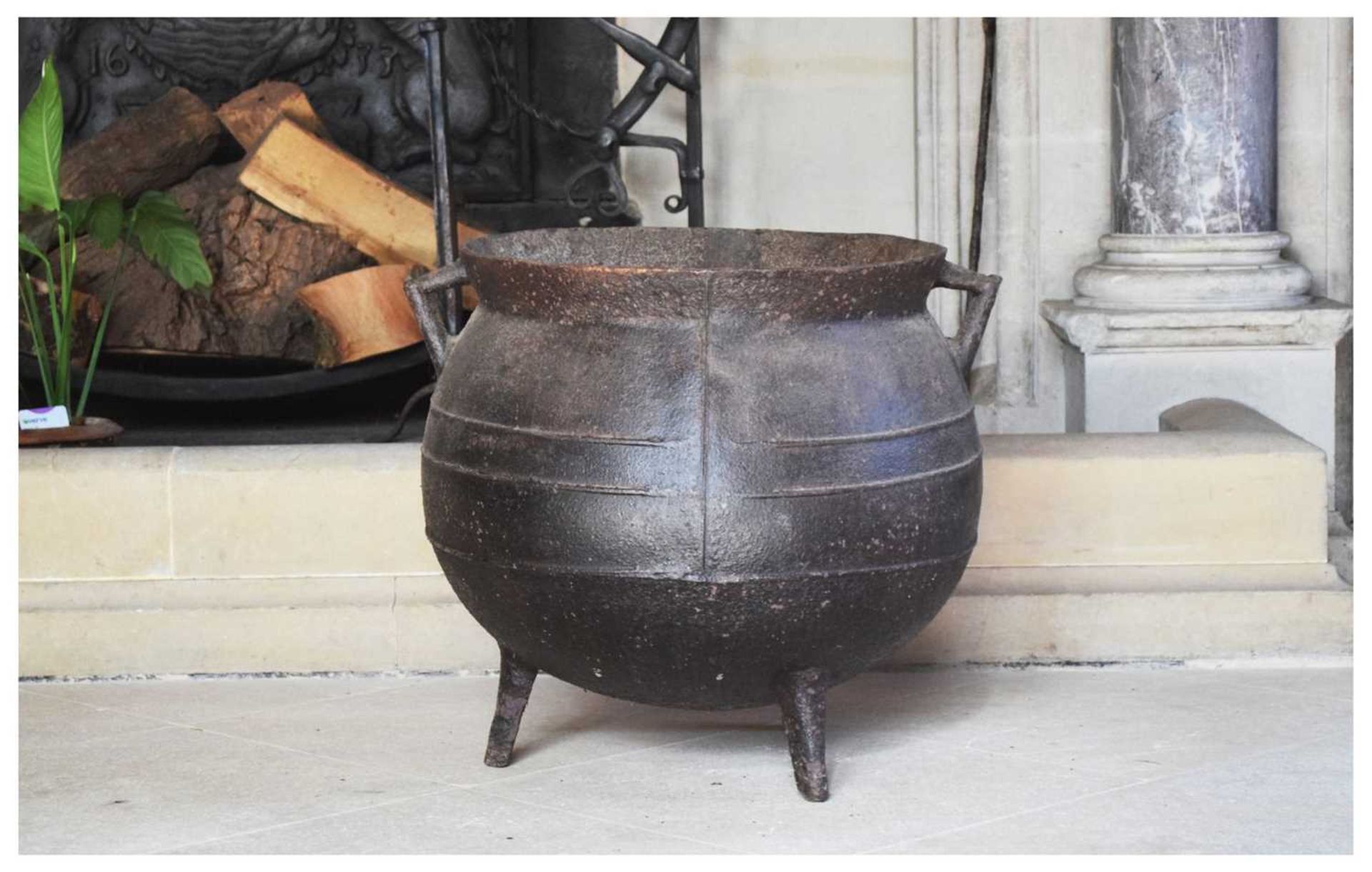 Coalbrookdale - 19th Century iron cauldron