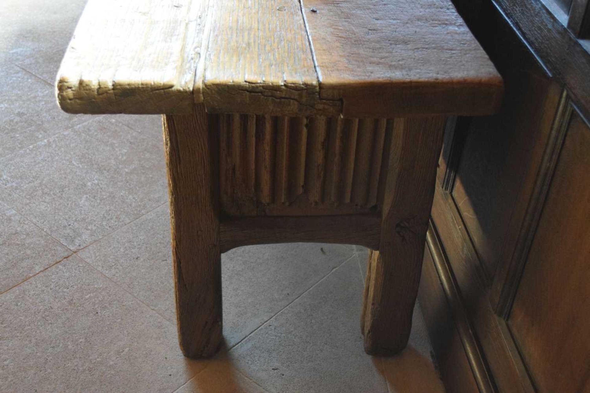 Oak table cupboard - Image 13 of 17