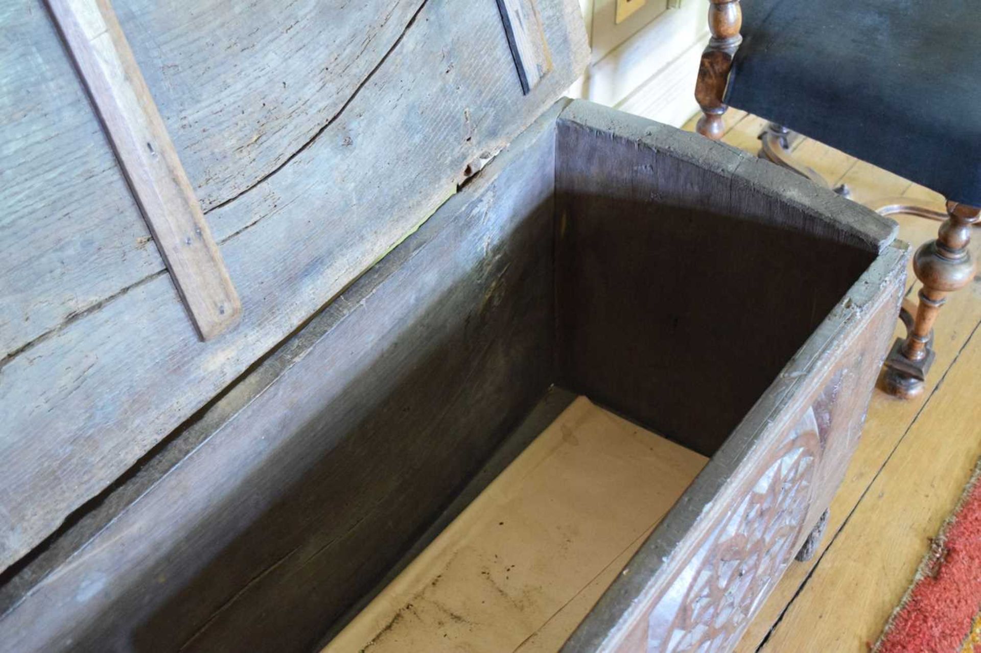 Impressive oak boarded chest, circa 1500 - Image 13 of 25