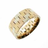 Roy C King - 9ct three-colour gold link designed ring