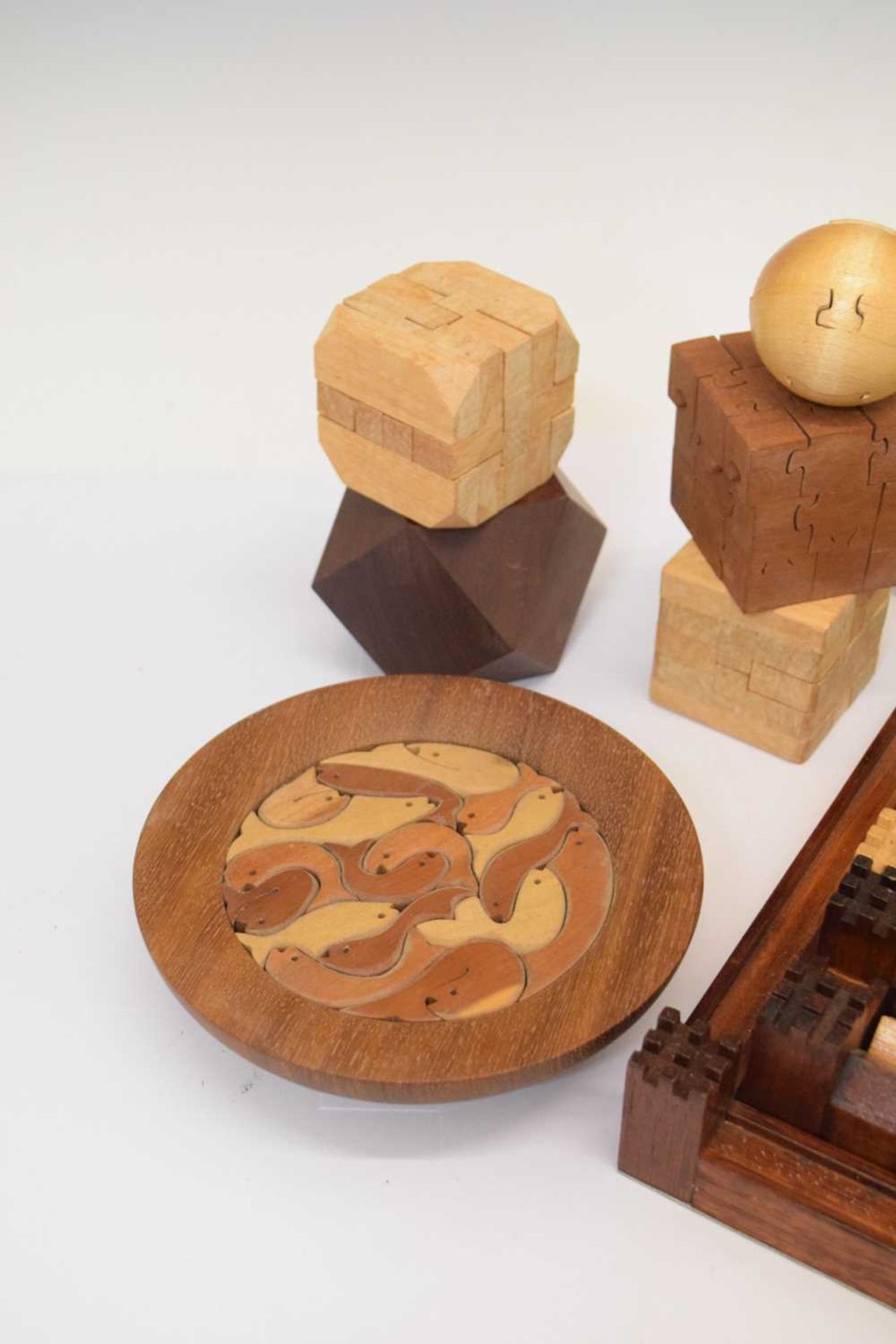 Collection of wooden desk toys - Image 2 of 5