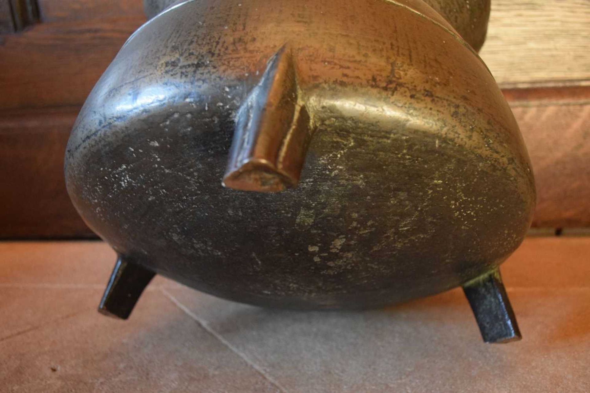 17th Century alloy cauldron - Image 10 of 12