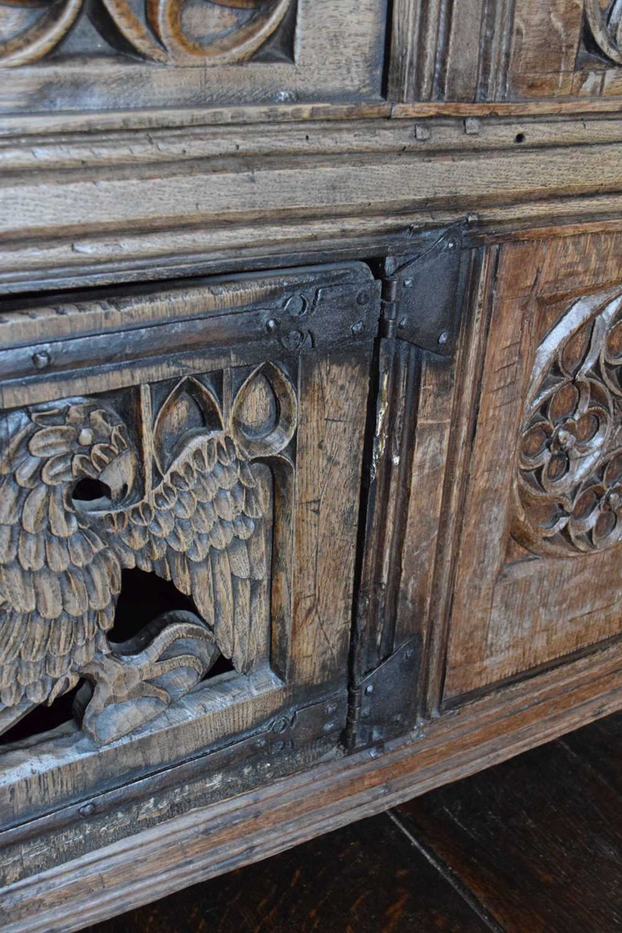 Oak aumbry, in the English manner of circa 1500 - Image 11 of 14