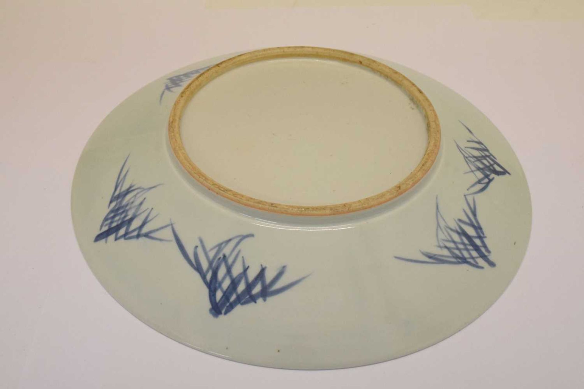 Chinese blue and white porcelain charger - Image 7 of 8