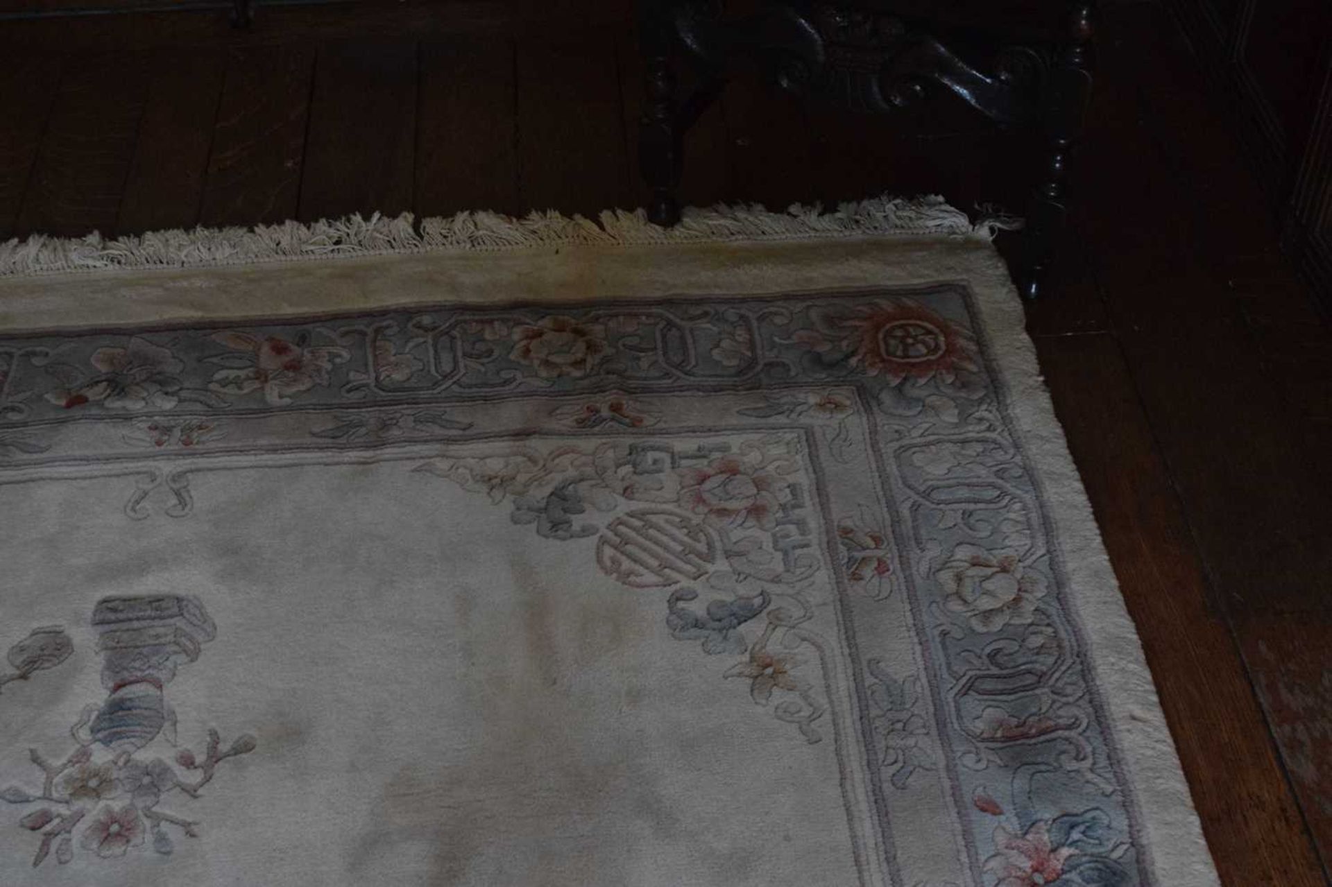 Chinese cream wool rug - Image 3 of 8