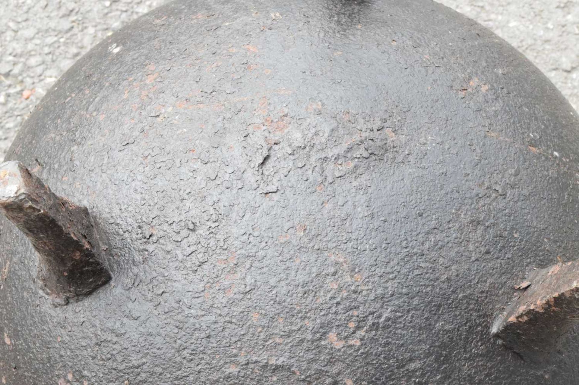 Coalbrookdale - 19th Century iron cauldron - Image 10 of 14