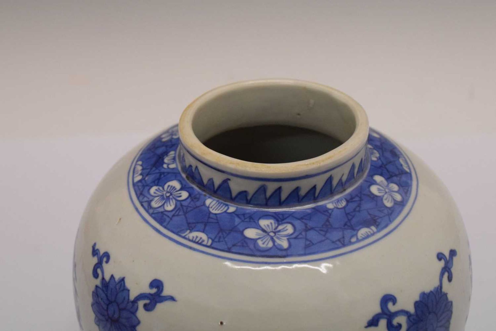 Chinese blue and white porcelain ovoid jar - Image 8 of 11