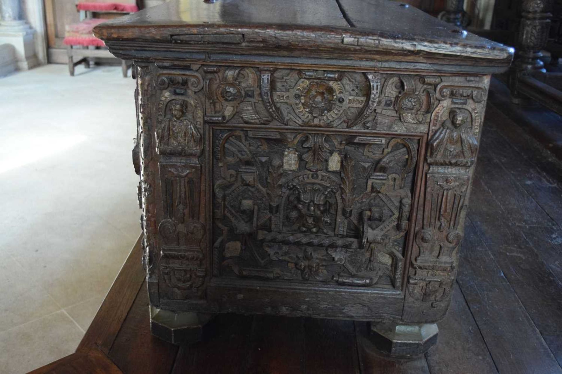 Small late 16th Century carved oak chest - Image 5 of 36