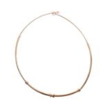 9ct three-colour gold collar (broken)