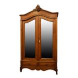 Early 20th Century French oak armoire