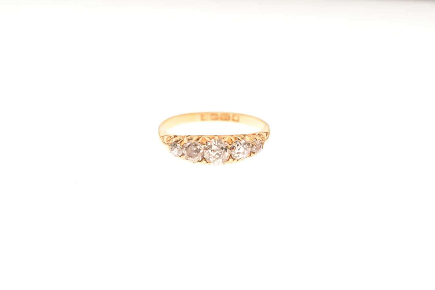 18ct gold half-eternity ring set five graduated old-cut diamonds - Image 6 of 6