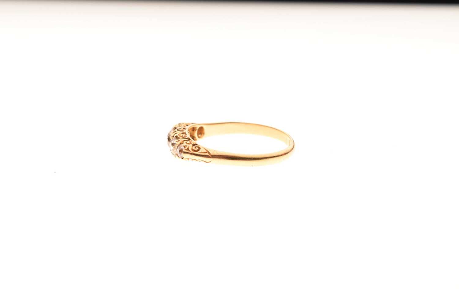 18ct gold half-eternity ring set five graduated old-cut diamonds - Image 2 of 6