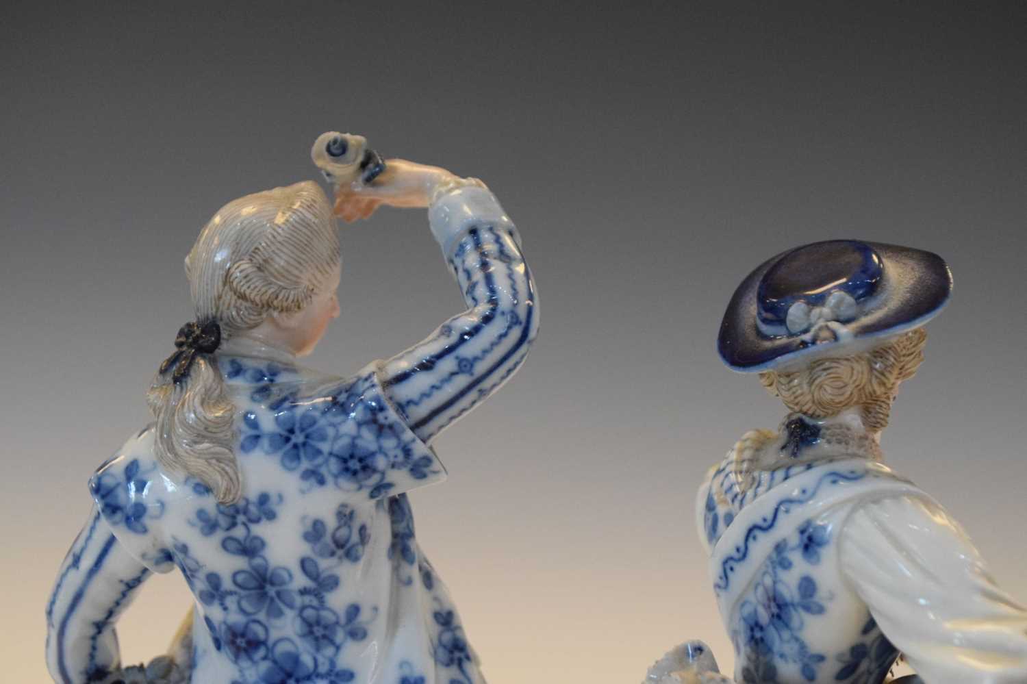 Pair of Meissen blue and white figures - Image 7 of 9