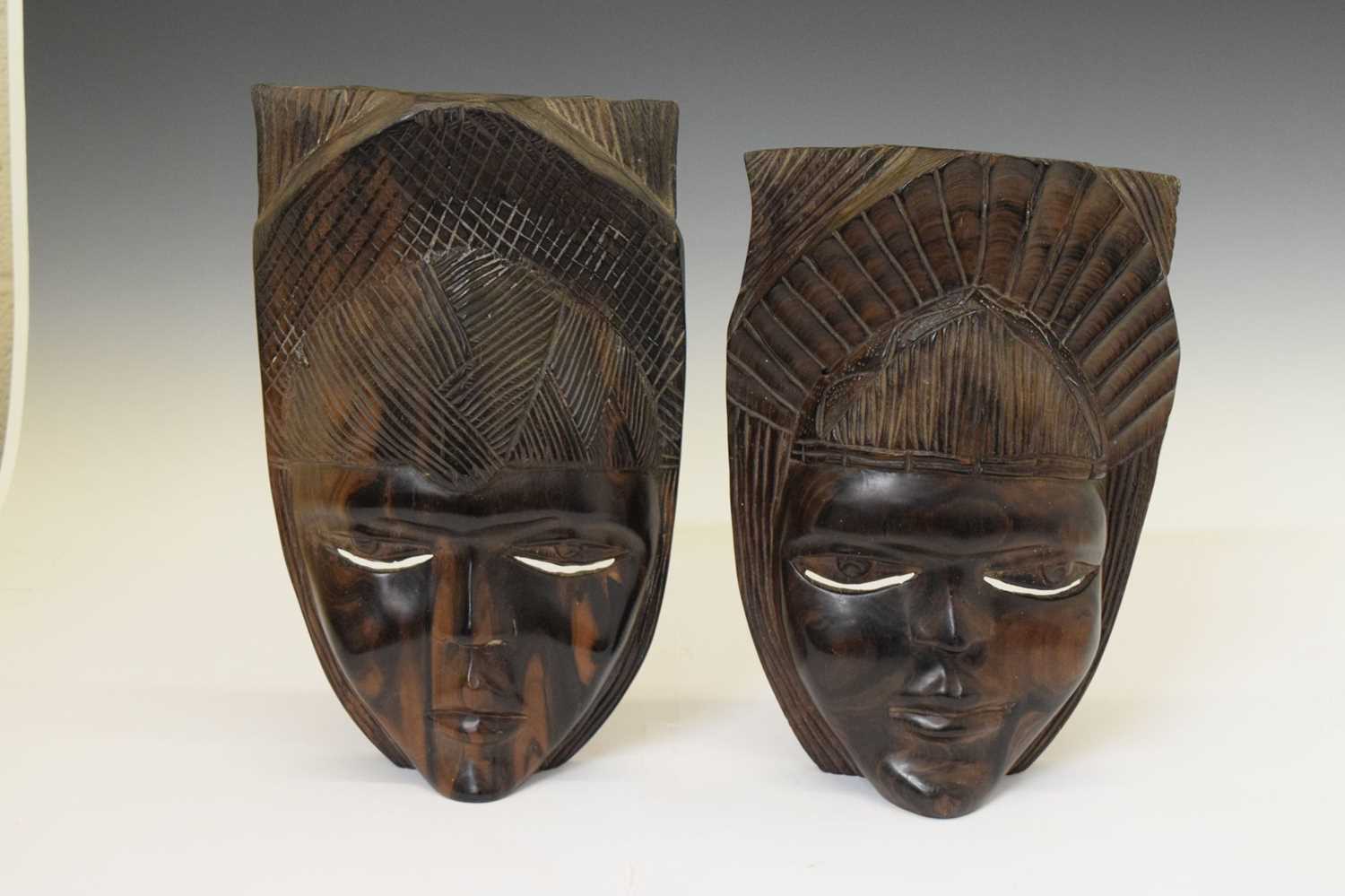 Two carved hardwood African wall masks - Image 4 of 8