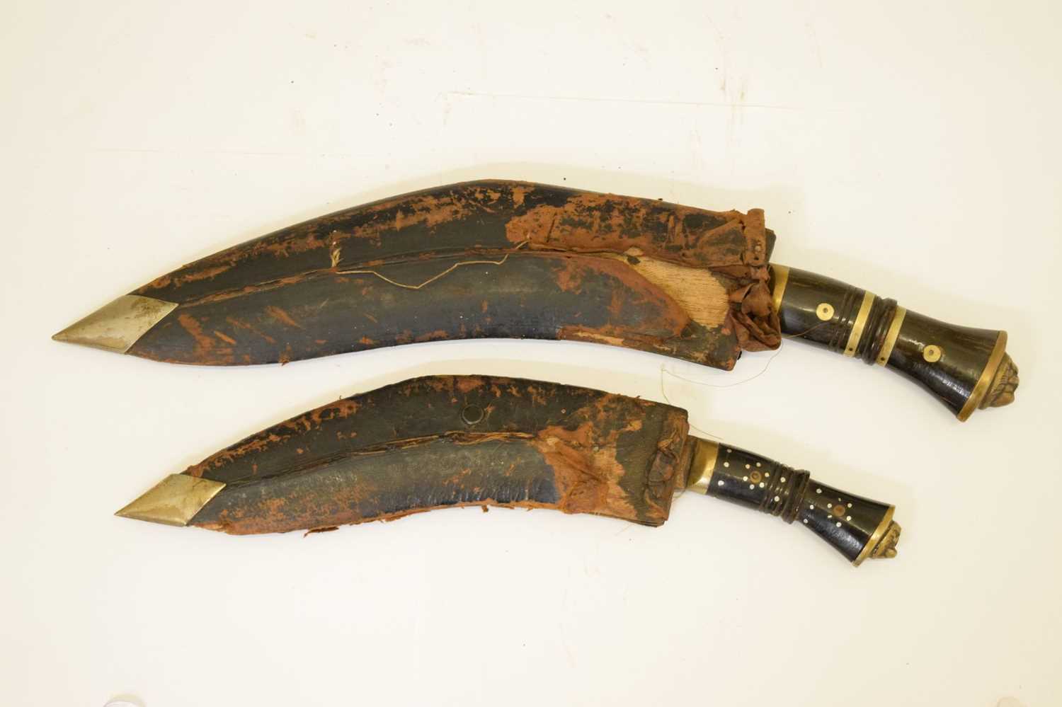 Nepalese kukri of traditional form and three smaller kukris - Image 3 of 19