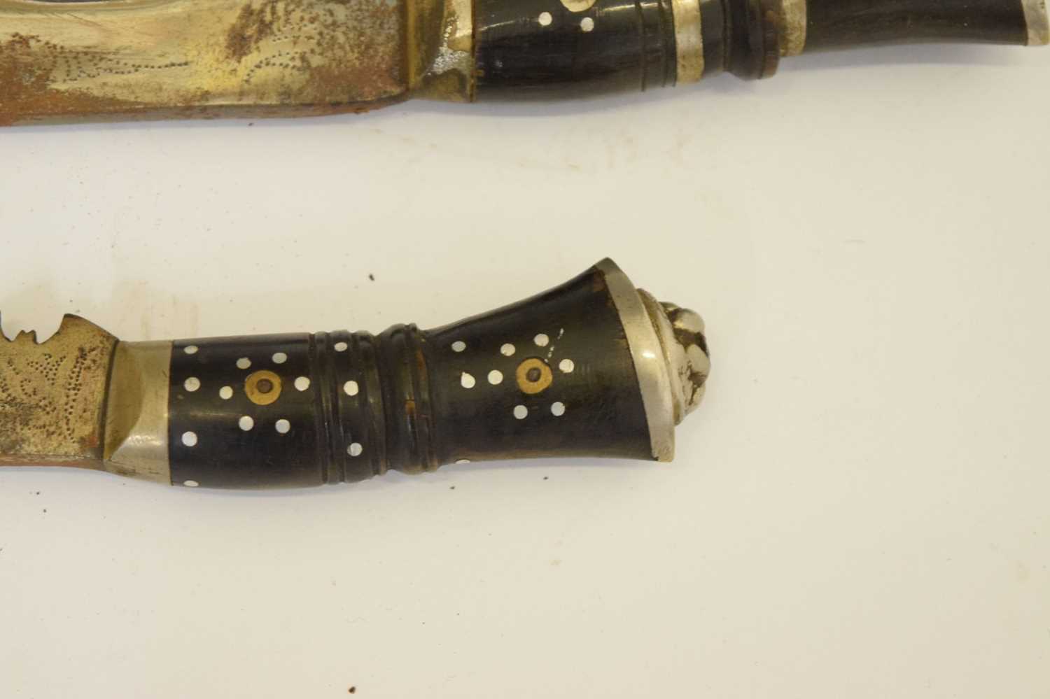 Nepalese kukri of traditional form and three smaller kukris - Image 17 of 19