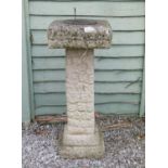 'Cotswold Stone' garden sundial