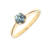 9ct gold, blue topaz single-stone ring