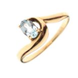 9ct gold blue topaz ring
