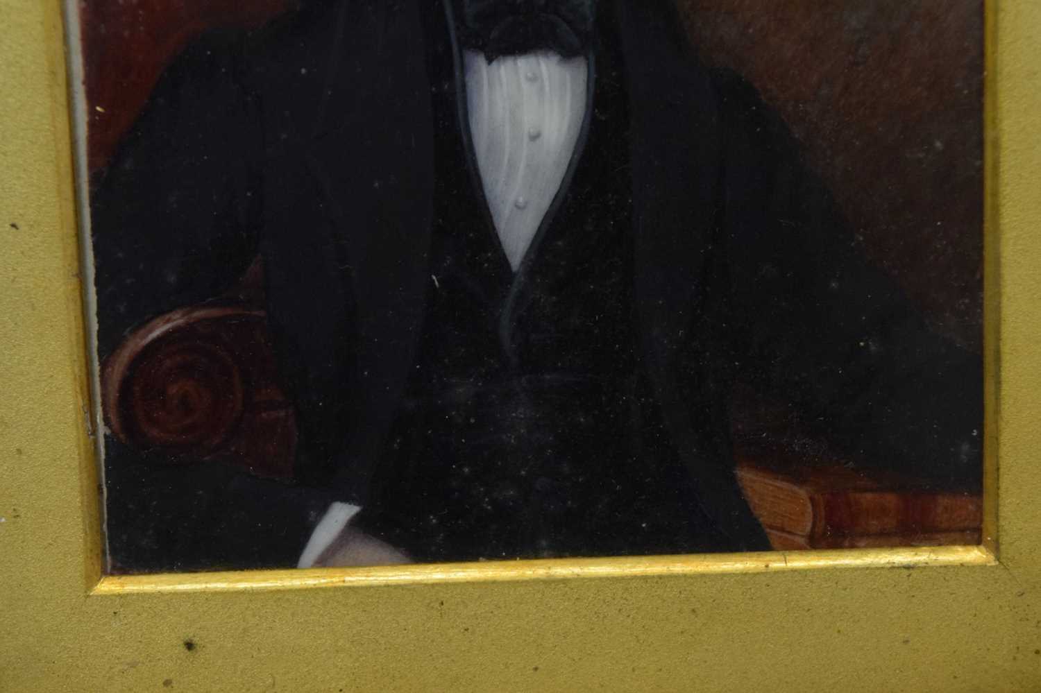 Attributed to William Hudson, (1803-1846) - Miniature portrait on ivory of a gentleman - Image 5 of 13
