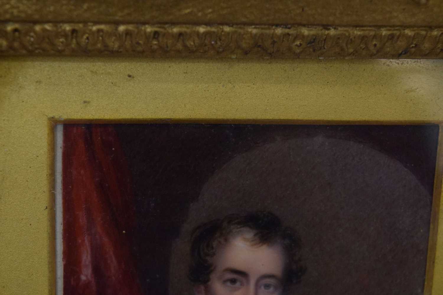 Attributed to William Hudson, (1803-1846) - Miniature portrait on ivory of a gentleman - Image 3 of 13