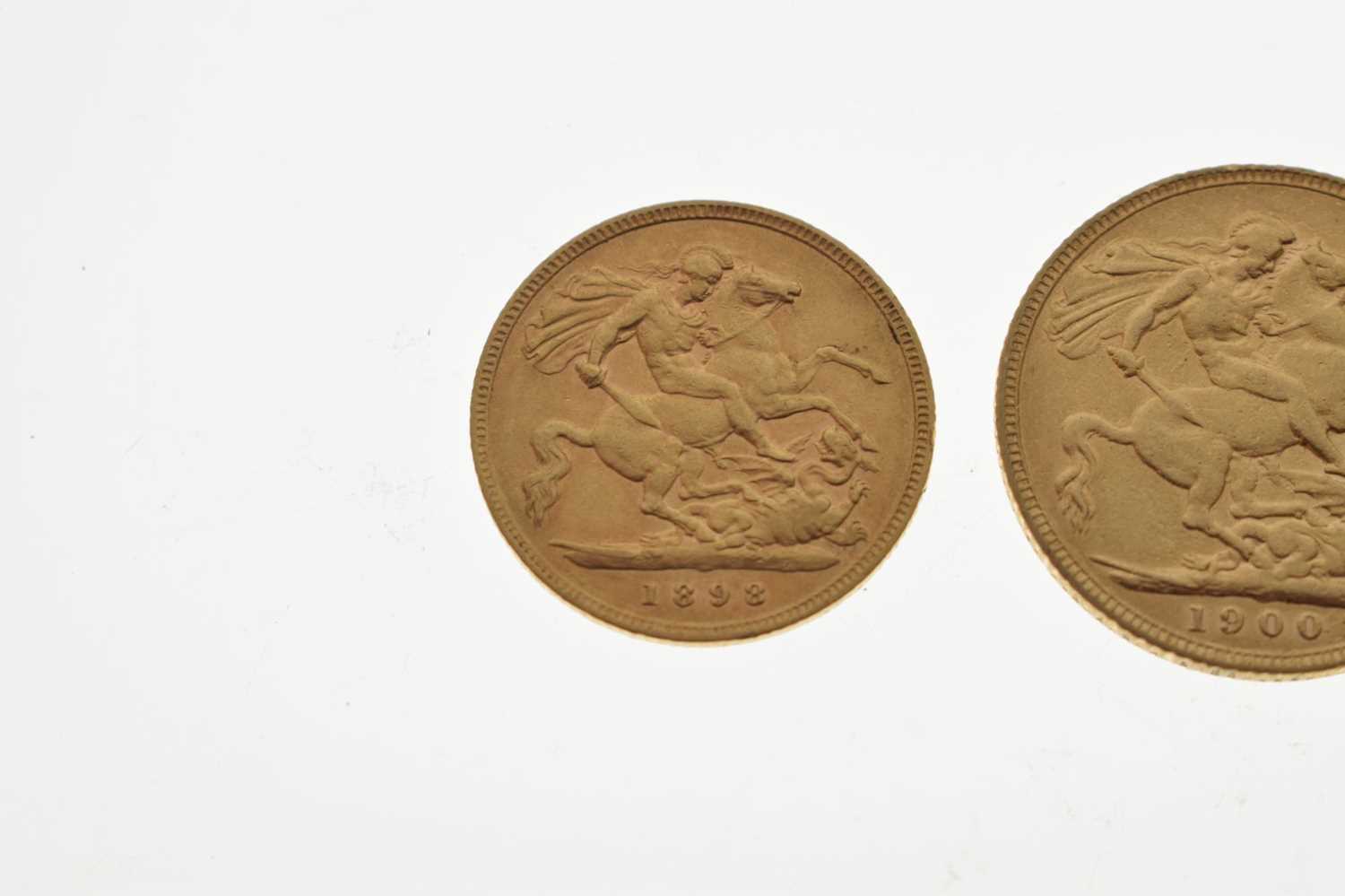 Queen Victoria gold sovereign, 1900, and a gold half sovereign, 1848 - Image 3 of 7