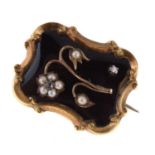 Early Victorian mourning brooch