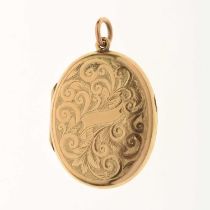 9ct gold oval locket