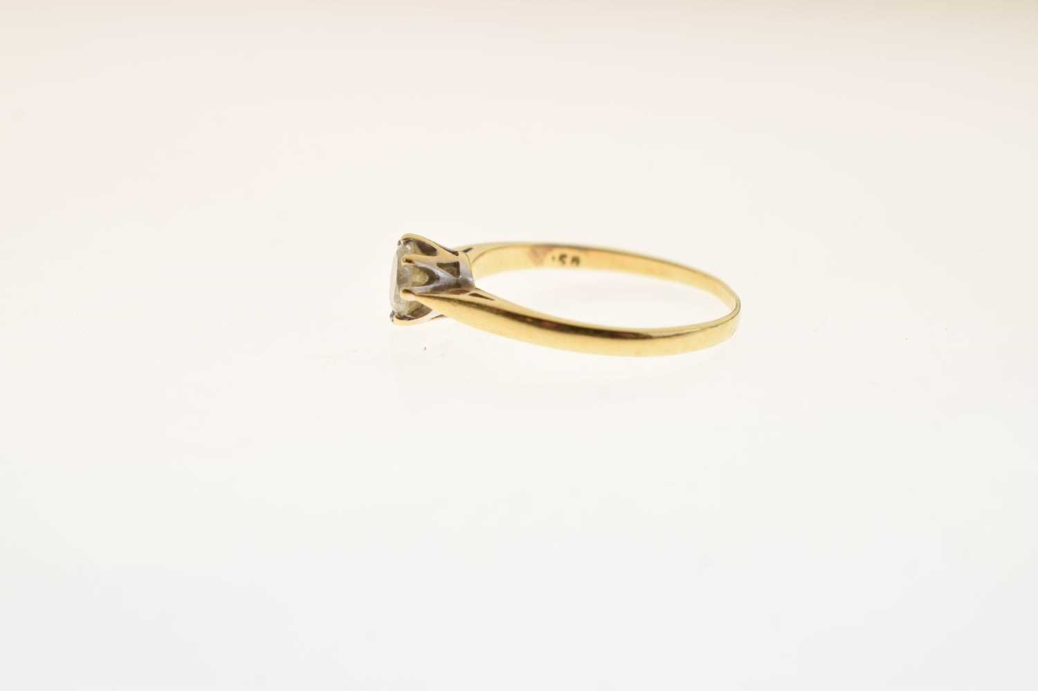18ct gold single-stone diamond ring - Image 2 of 6