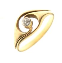 Single stone old cut diamond ring