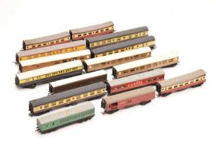 Thirteen Hornby, Mainline, Triang and Lima 00 gauge carriages/ cars