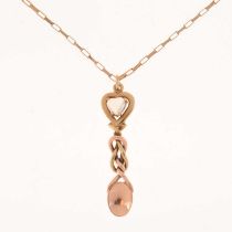 9ct gold Welsh 'love spoon' pendant