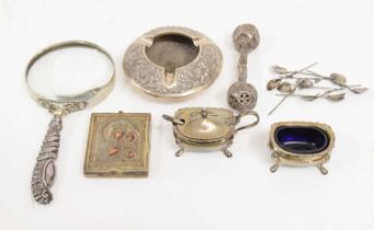 Group of assorted small silver and white-metal items