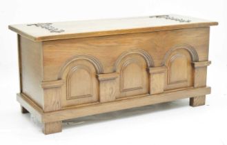 Reproduction oak coffer