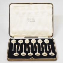 Cased set of twelve silver demi tasse coffee spoons