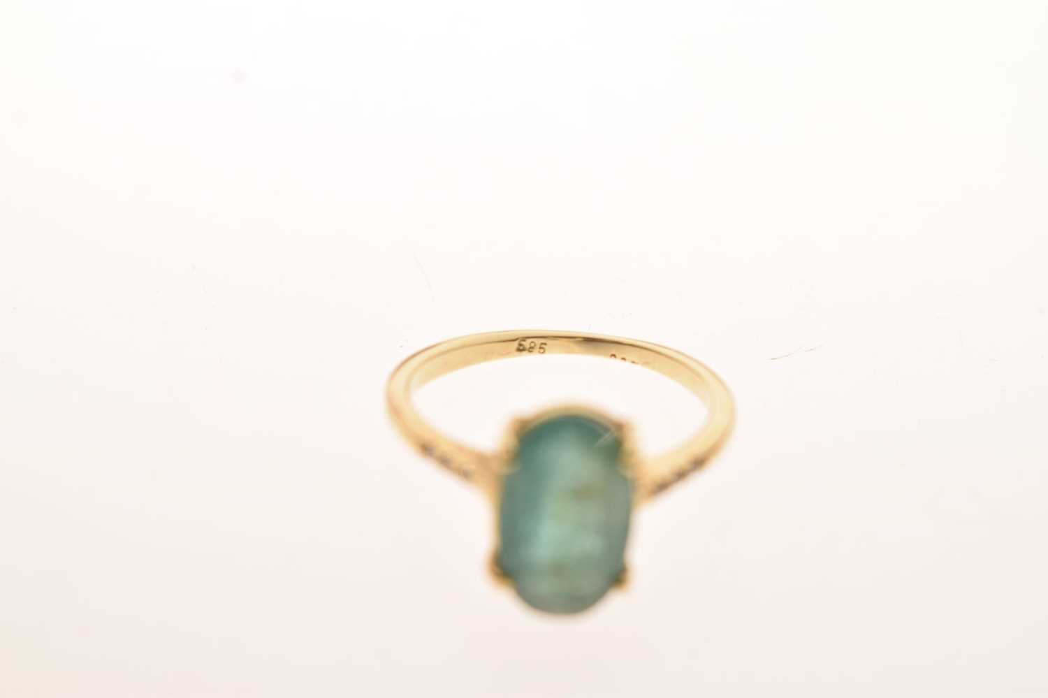 Emerald and diamond ring - Image 5 of 9