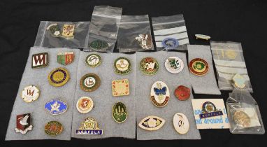 Quantity of vintage and later WI Women's Institute enamel badges