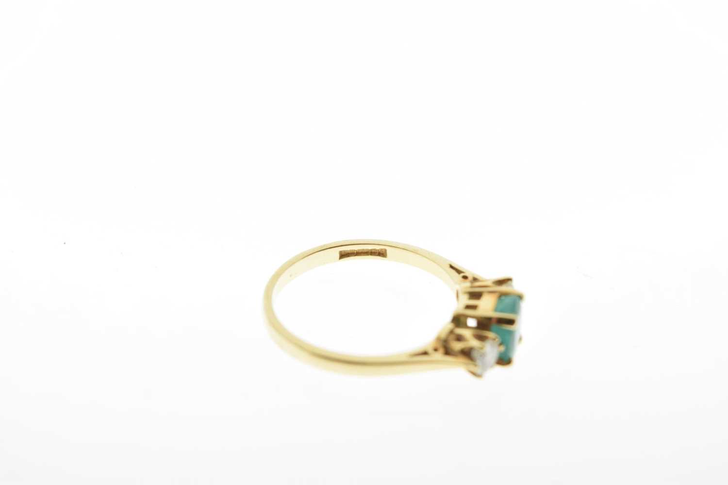 18ct gold emerald and diamond three-stone ring - Image 6 of 8