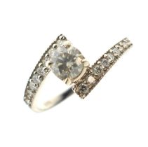 Diamond crossover ring