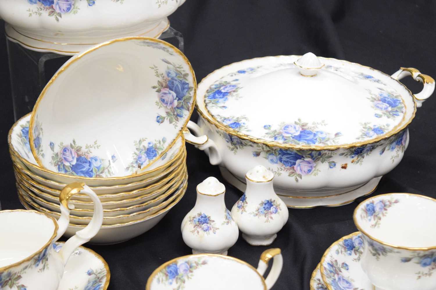 Extensive Royal Albert 'Moonlight Rose' (Blue Roses) pattern tea and dinner wares - Image 14 of 19