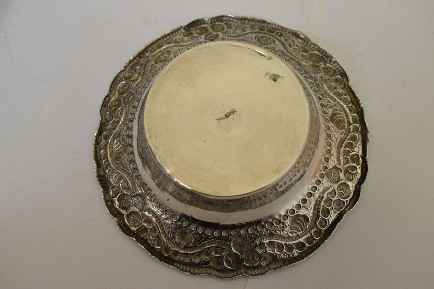 Pair of Indian white-metal circular dishes or bowls - Image 6 of 13