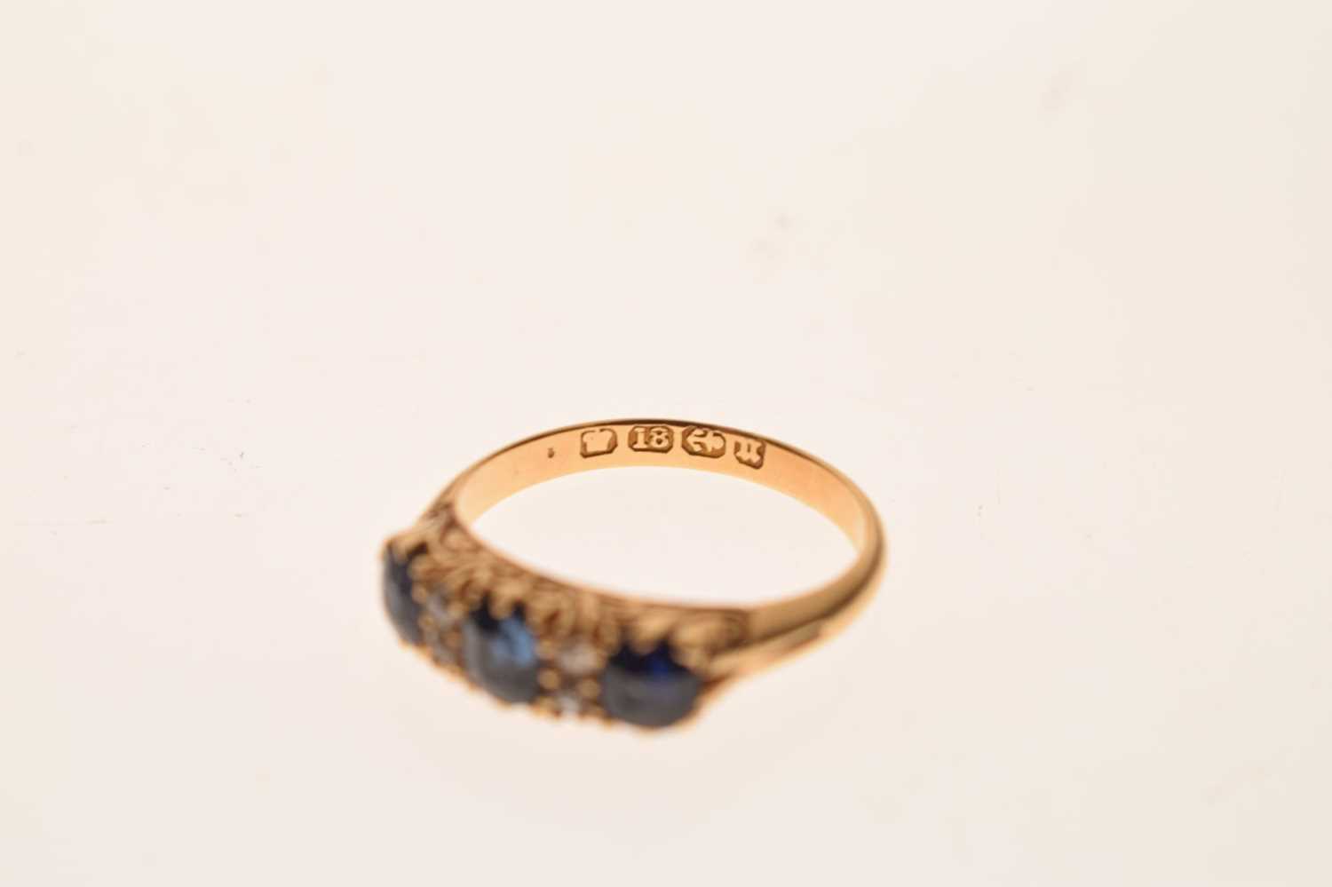Late Victorian 18ct gold, sapphire and diamond ring - Image 5 of 6
