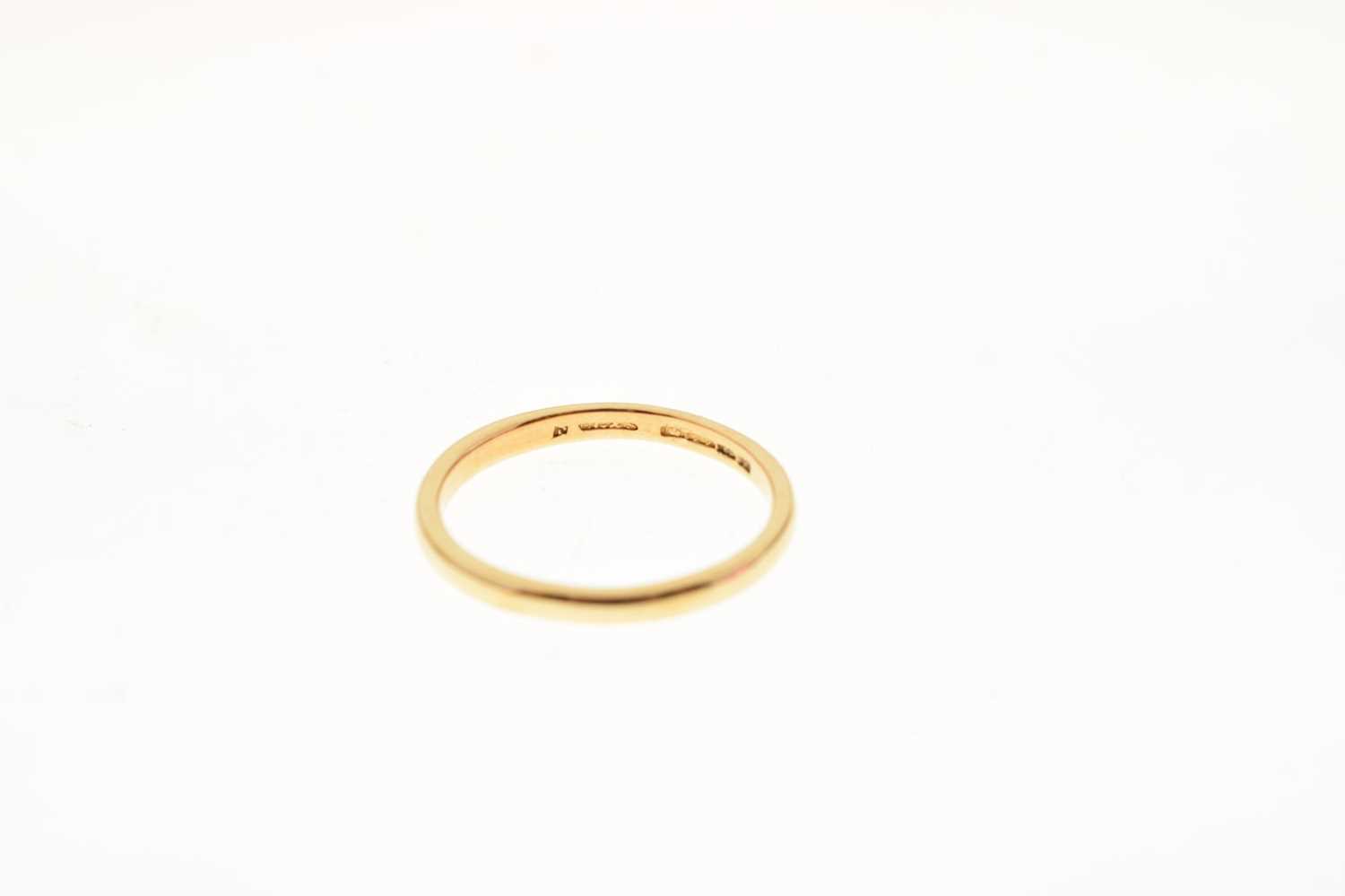 22ct gold wedding band - Image 4 of 6