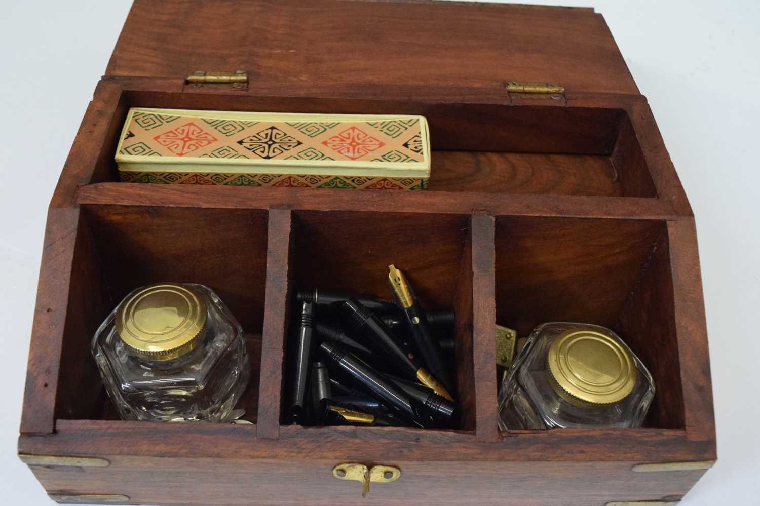 Hardwood and brass inlaid desk box - Image 4 of 7