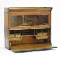Globe Wernicke-type oak two-section part desk