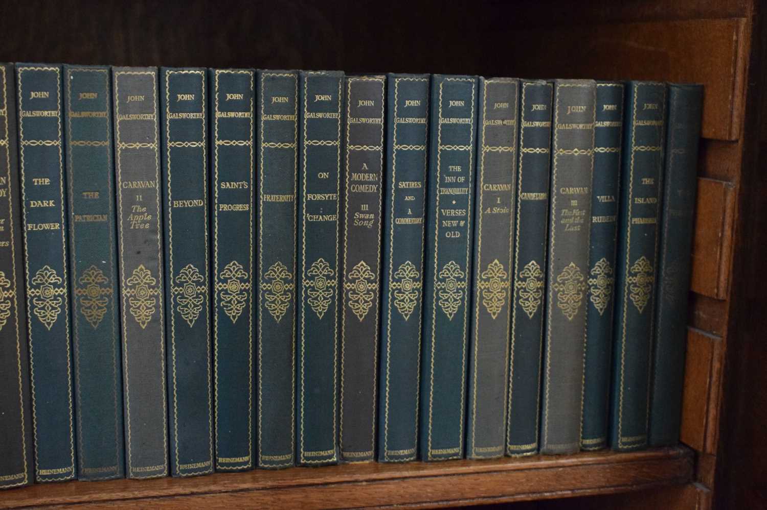 Collection of English literature sets - Image 6 of 25