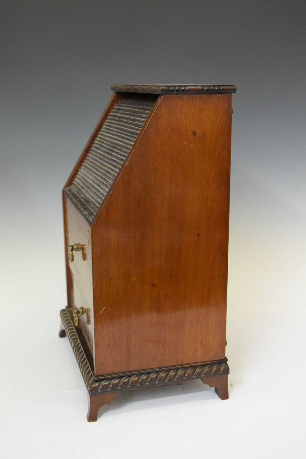 Early 20th Century mahogany tambour-top miniature bureau - Image 8 of 8